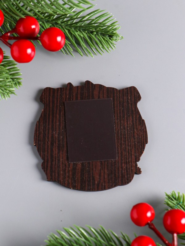 Магнит на холодильник «Новогодняя подкова с конём. На счастье», 7×7 см