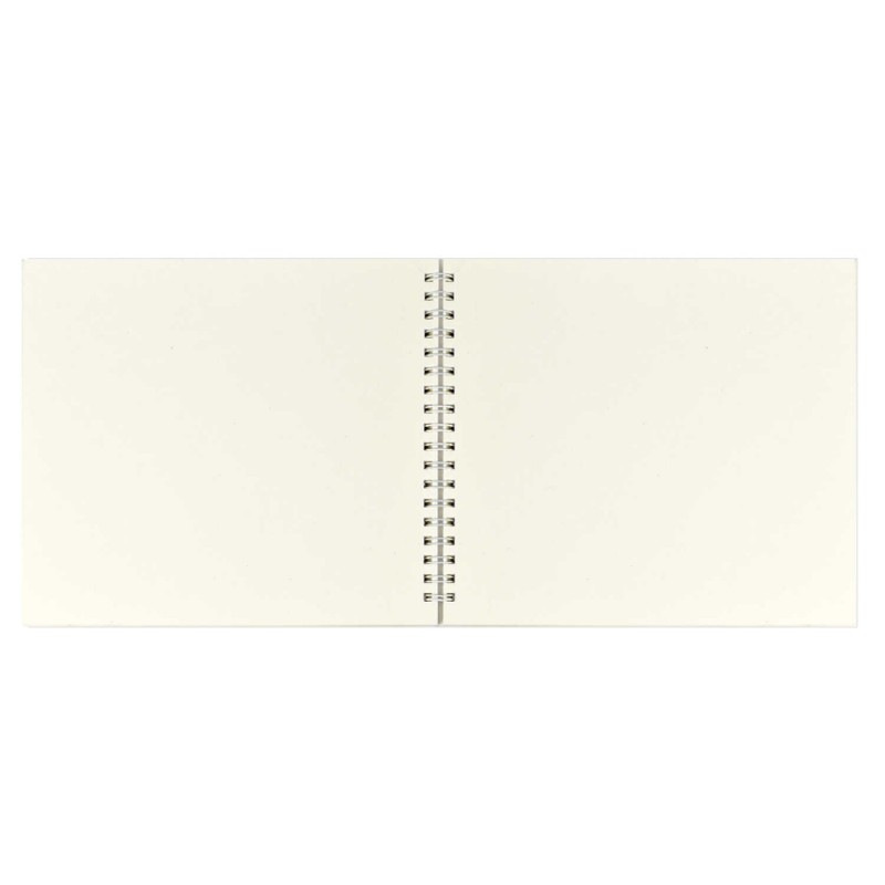 Альбом для рисования (Скетчпад) 168х195 мм, 30 л, блок - рисовальная бумага 160 г/м², арт. 67713 МЕЧТАТЕЛЬНИЦА /обложка полноцветная печать, гребень п