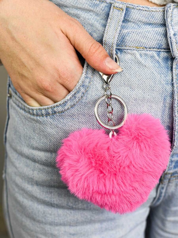 Брелок меховой арт. 70866 / 48 МИШКА В ШАПОЧКЕ ( размер подвеса: 90х90 мм, материал подвеса: искусственный мех; форма подвеса: сердце; цвет подвеса: м