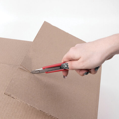 Лезвия для ножей 9 мм STAFF, комплект 10 шт., толщина лезвия 0,38 мм, в пластиковом пенале